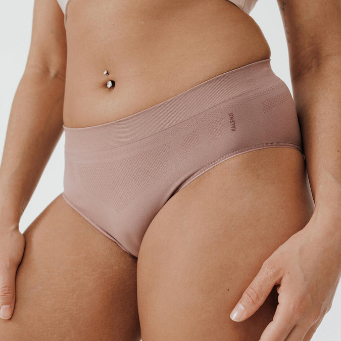 





Women's Seamless Briefs, photo 1 of 7