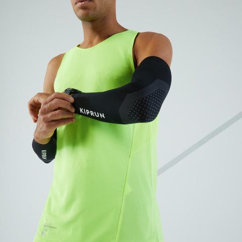 





RUNNING ARM COVER BLACK PROTECTION FROM COLD